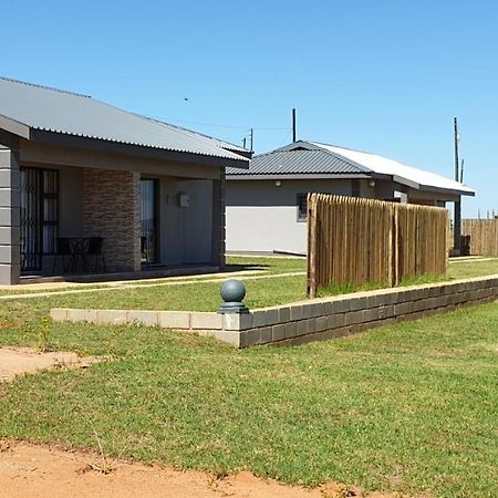 Enkhosi Guest Lodge Nhlangano Exterior photo