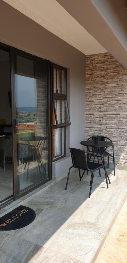Enkhosi Guest Lodge Nhlangano Exterior photo